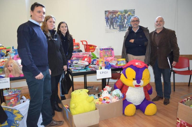 Lions Clube e Roladores de Basto entregam mais de 600 brinquedos