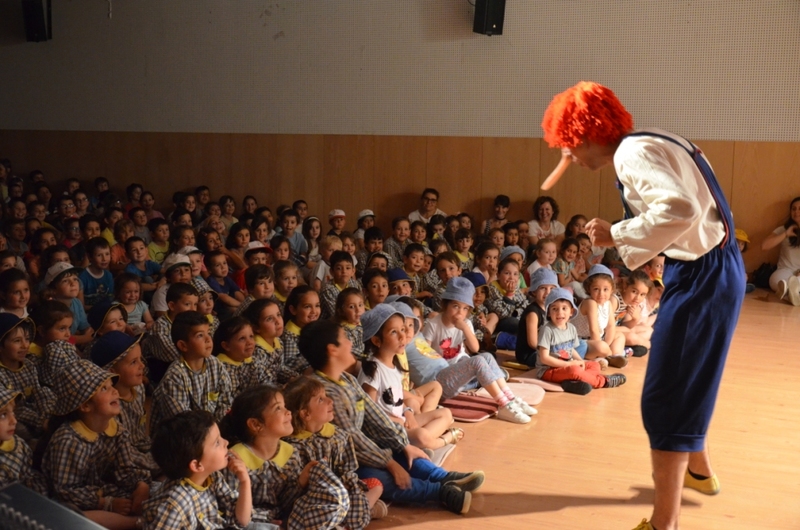 Dia Mundial da Criança celebrado com a peça teatral «O senhor do seu nariz»