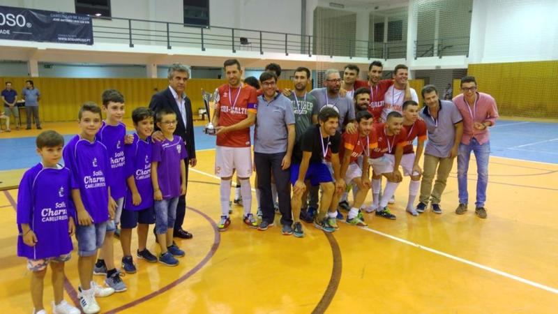 Presidente entregou troféus do XI Torneio de Verão da Contacto Futsal