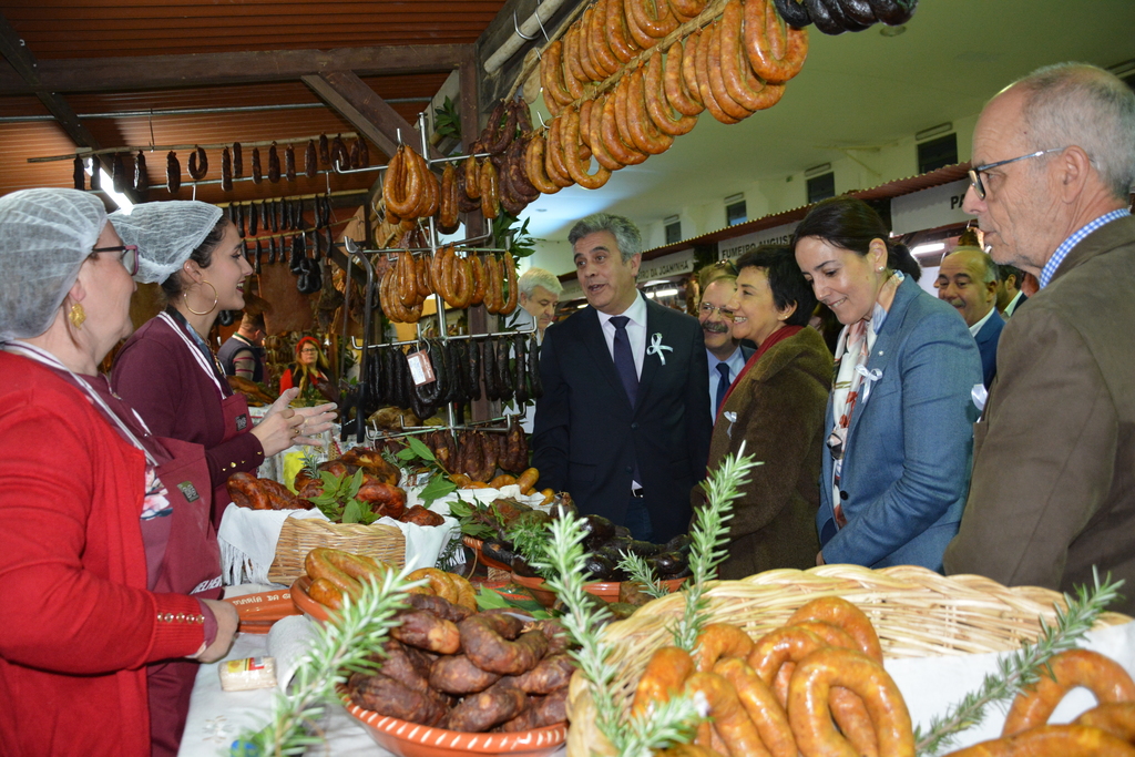 Ministra da Agricultura inaugurou 24.ª Festa da Orelheira e do Fumeiro