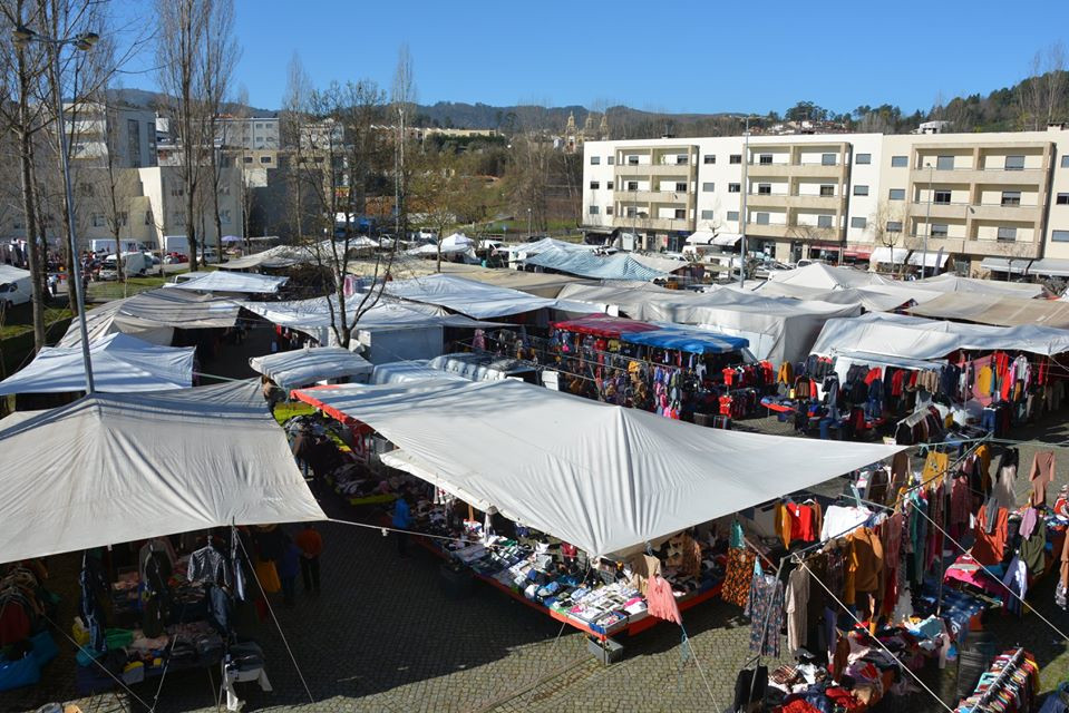 Feira Semanal - praça do Mercado Municipal