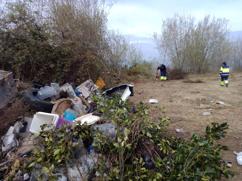 Câmara Municipal recolhe 22 toneladas de lixo em lixeiras clandestinas