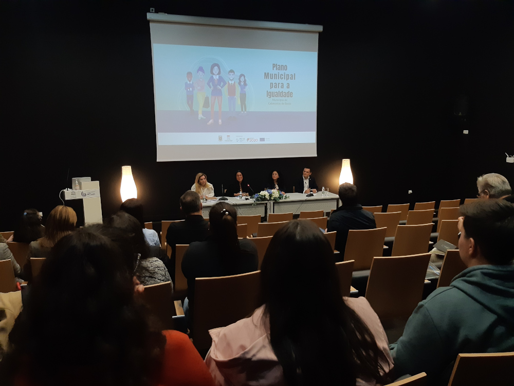 Jornadas «Conciliação entre a Vida Pessoal, Familiar e Profissional» assinalaram Dia Municipal para a Igualdade