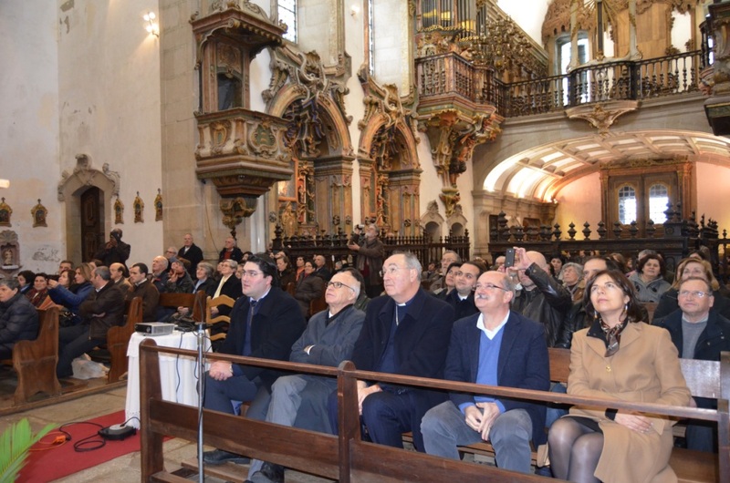 Leia mais sobre Relíquia da Igreja do Mosteiro de S. Miguel de Refojos devolvida à comunidade
