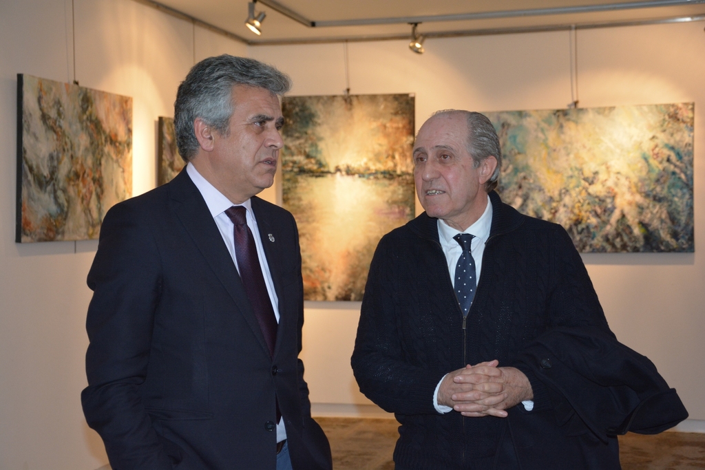 Leia mais sobre Exposição «Mutações» de Osvaldo Gonçalves para ver na Casa da Cultura