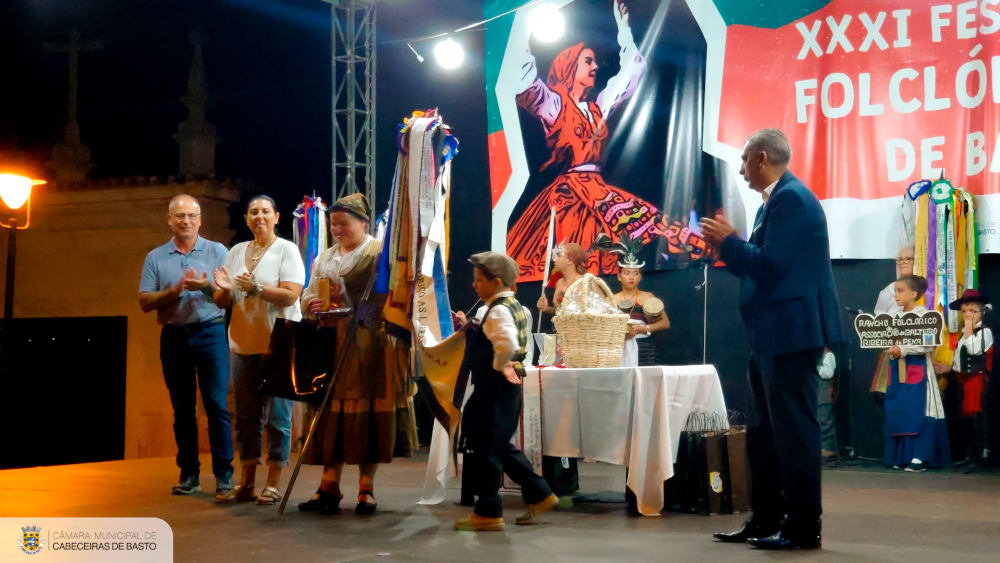 Cinco grupos abrilhantaram XXXI Festival Folclrico de Basto/IV Festival Internacional de Basto