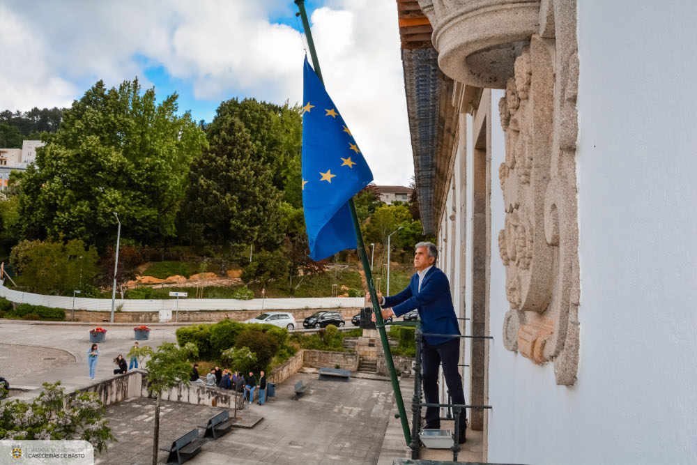 Leia mais sobre DIA DA EUROPA 2023 | Hastear da Bandeira