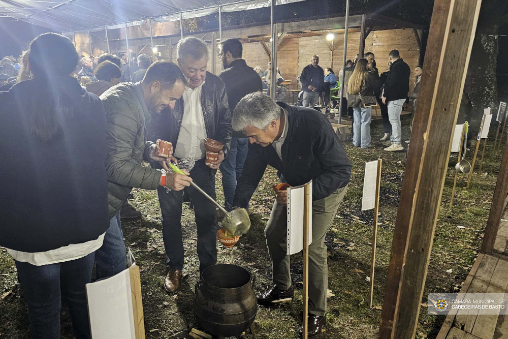 Leia mais sobre Presidente da Câmara no Festival das Sopas de Bucos