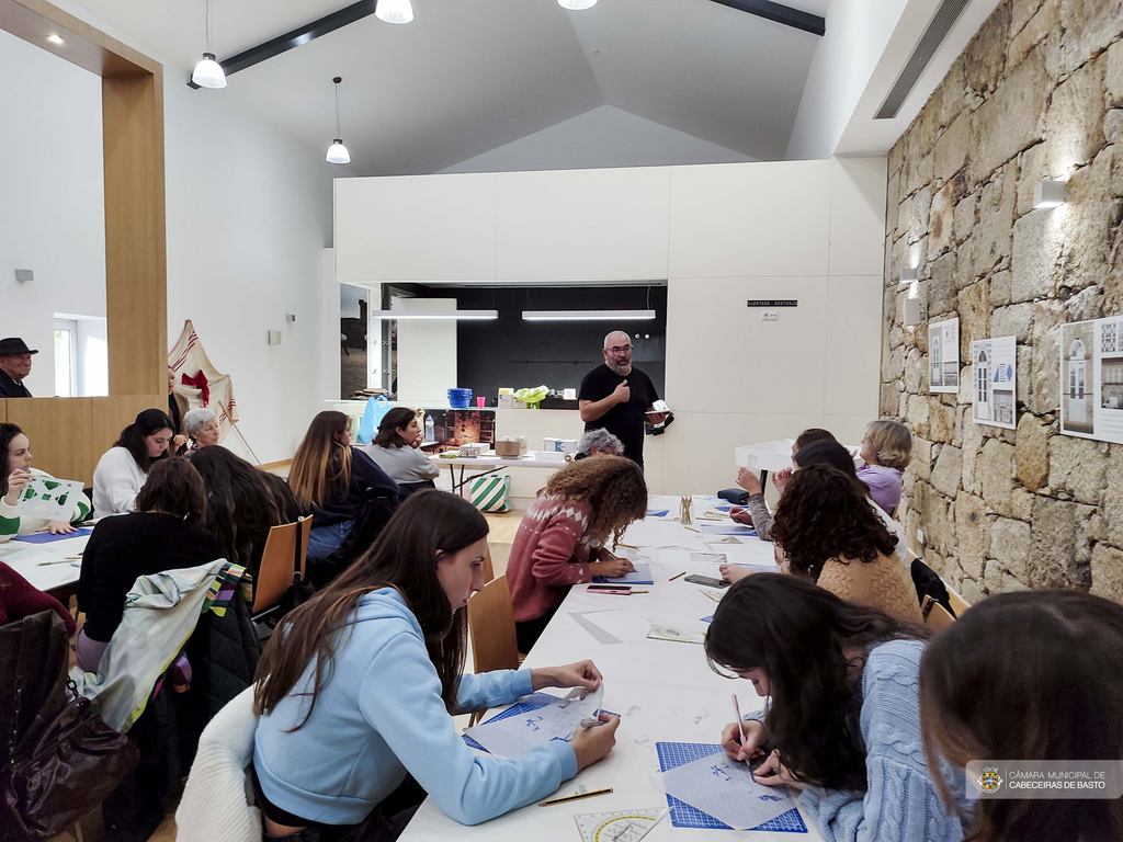 Workshop de cerâmica - Pintura de Azulejos