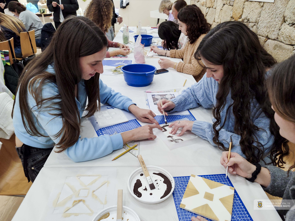 Workshop de cerâmica - Pintura de Azulejos