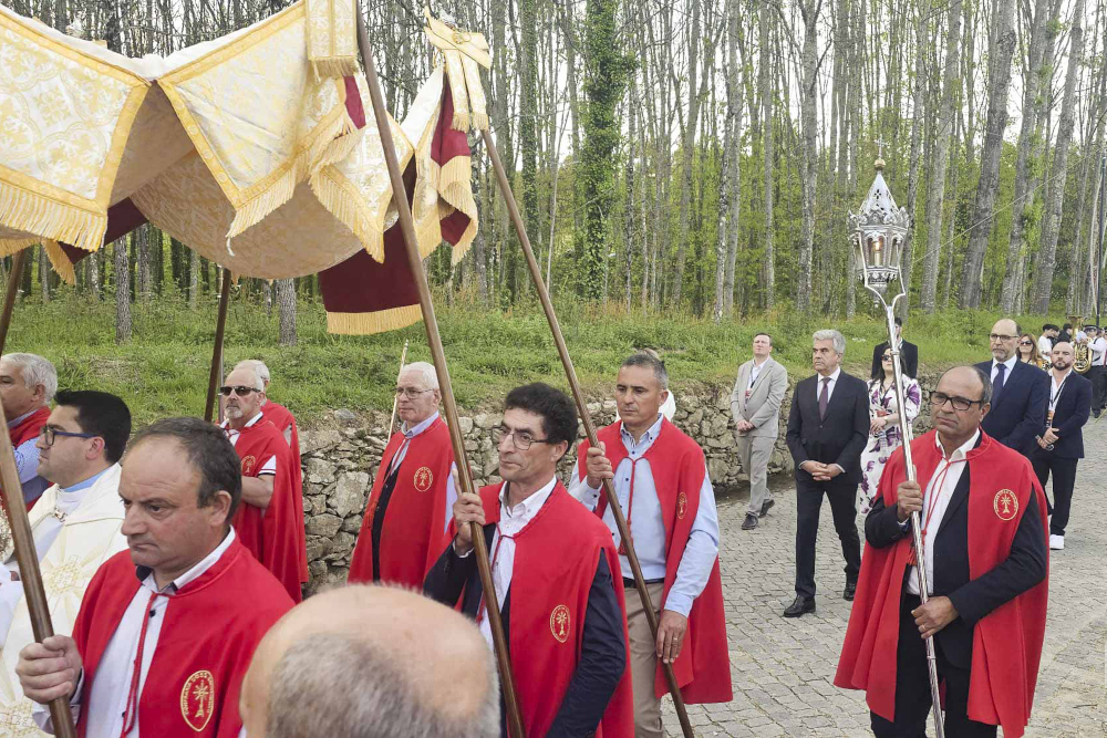 Presidente da Câmara na procissão em honra de Santa Senhorinha de Basto