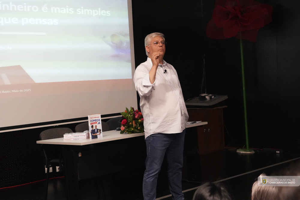 Leia mais sobre Pedro Andersson na Escola Básica e Secundária de Cabeceiras de