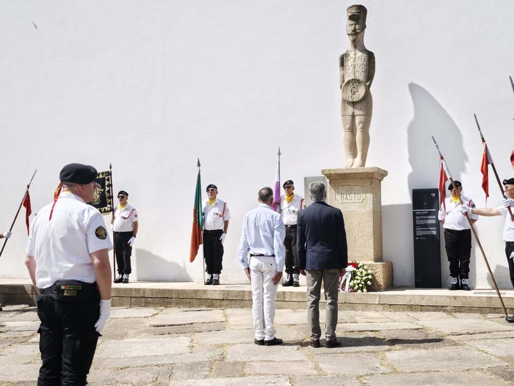 Leia mais sobre Presidente da Câmara na homenagem dos Lanceiros de Portugal ao