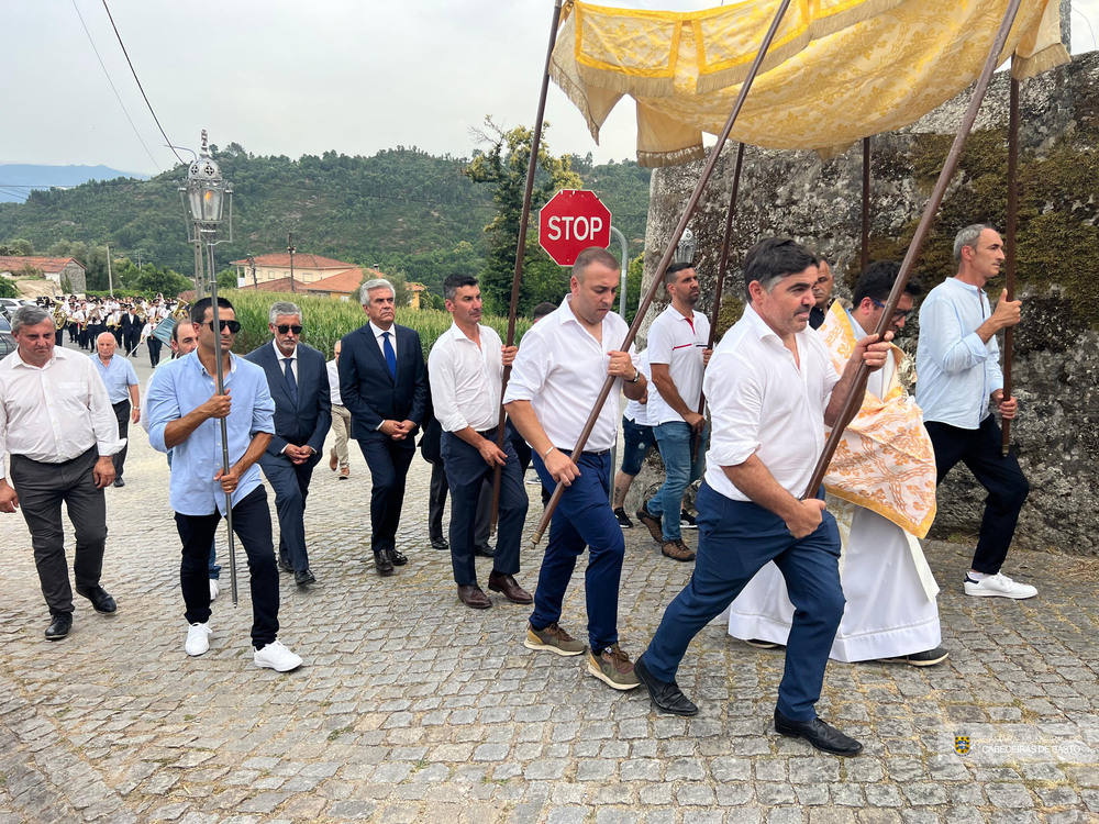 Leia mais sobre Presidente da Câmara na procissão de S. Pedro de Alvite