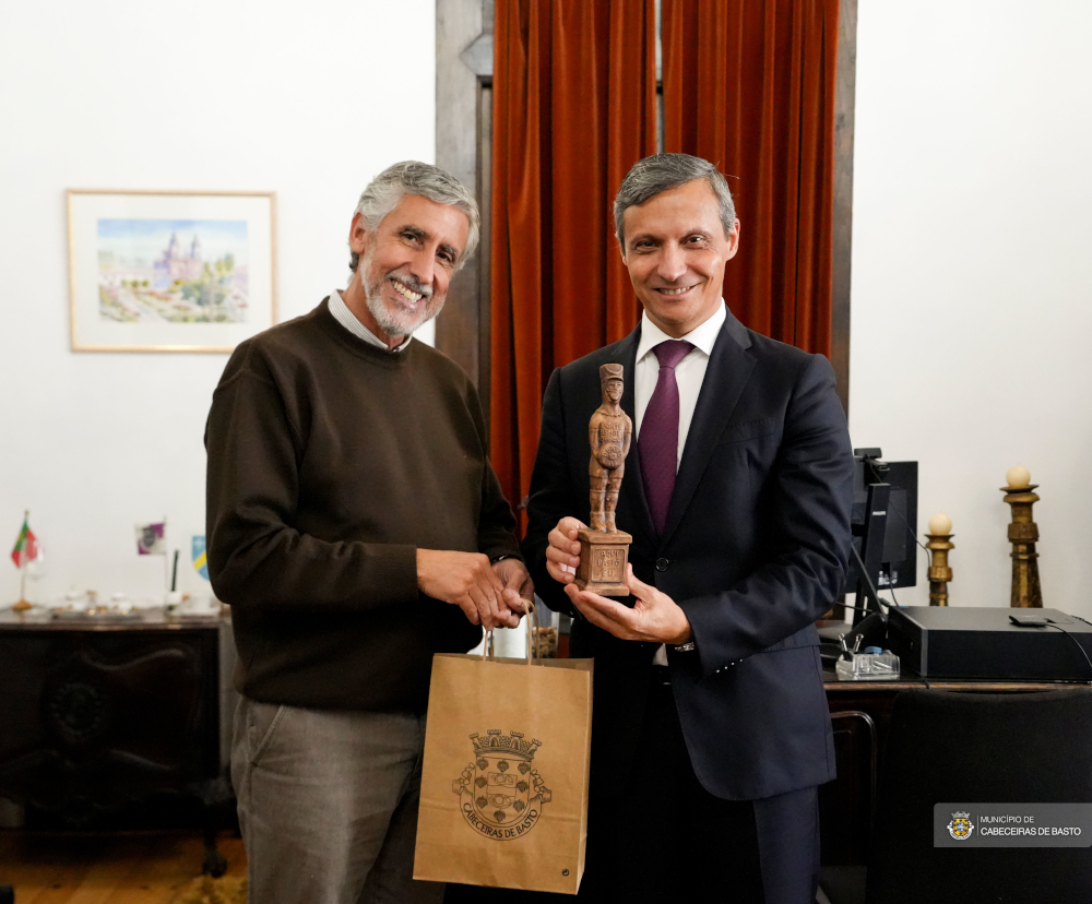 Visita de eurodeputado Paulo Cunha (6-11-2025)