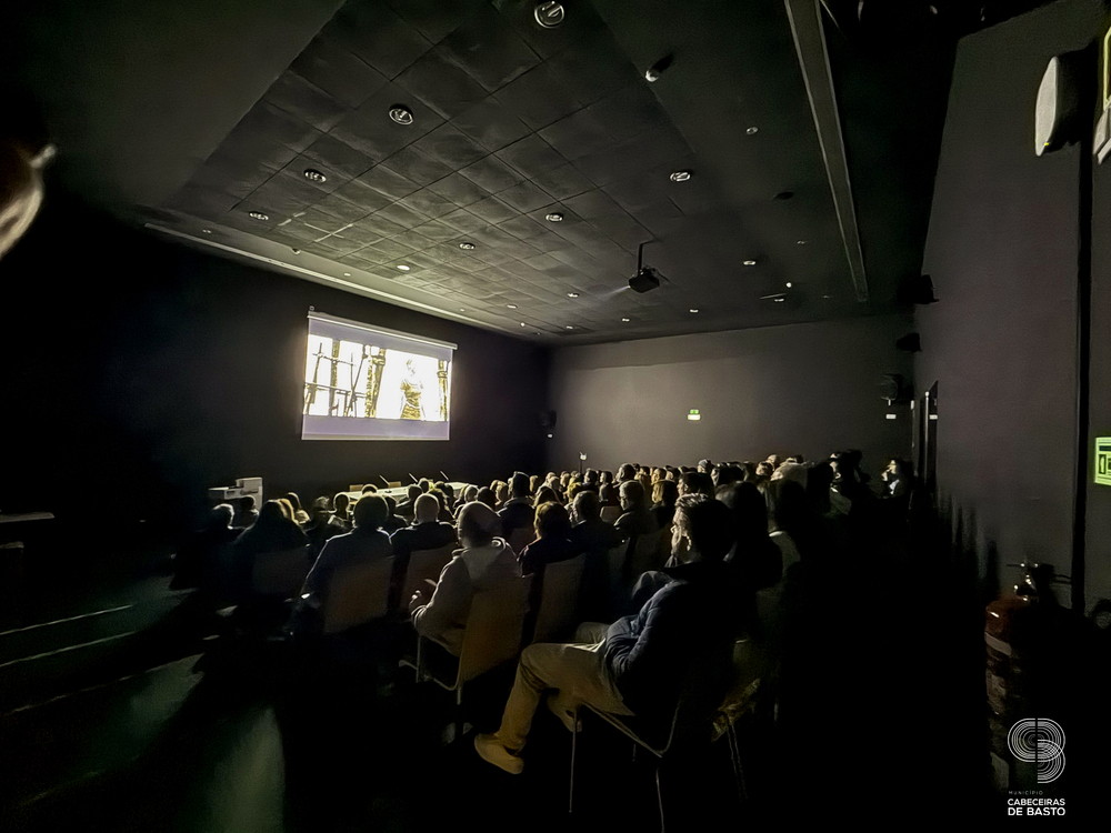 Leia mais sobre Sala cheia na exibição do filme «O Agente Secreto»