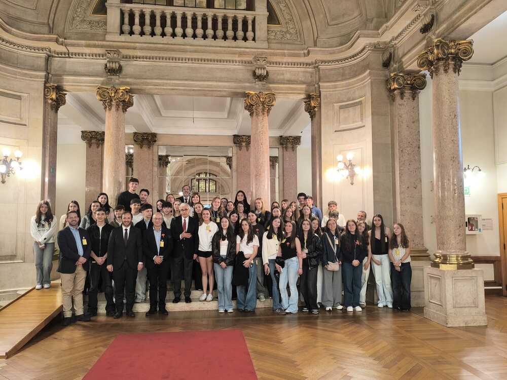 Leia mais sobre Alunos de Cabeceiras de Basto visitaram a Assembleia da República