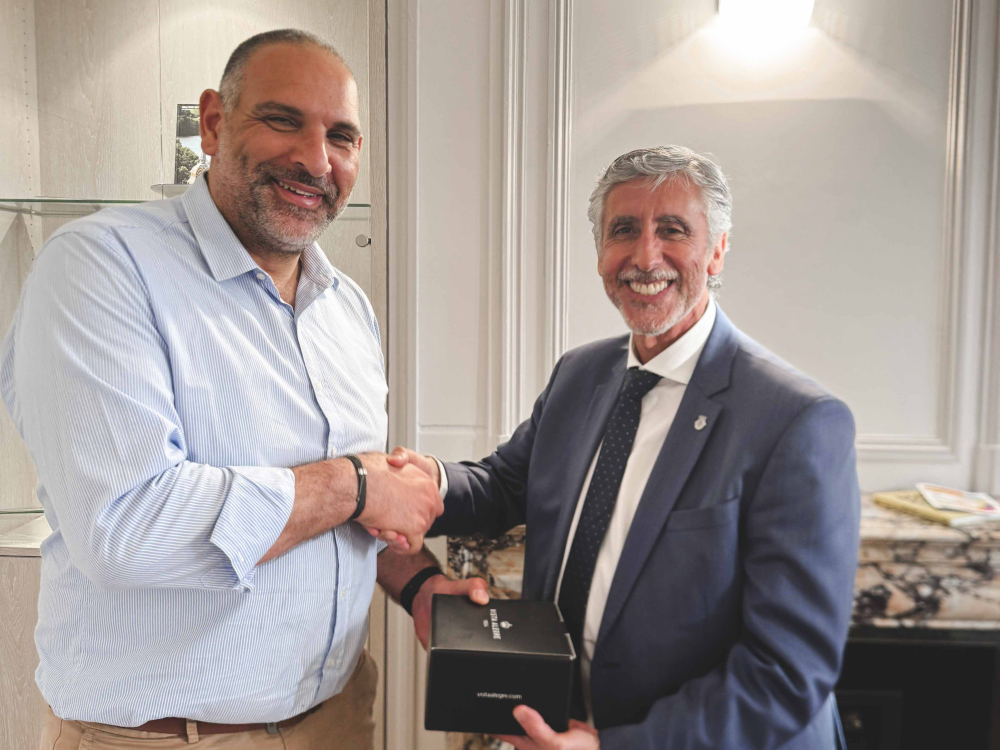 Leia mais sobre Presidente da Câmara visitou Neuville-sur-Saône