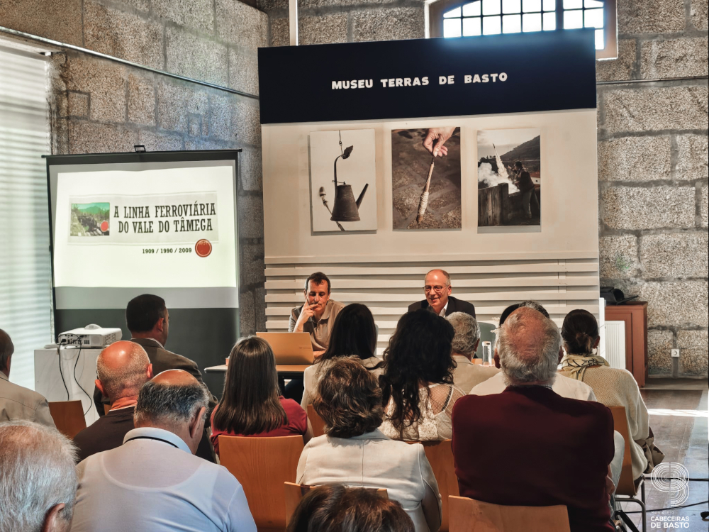Leia mais sobre Palestra sobre «A Linha Ferroviária do Vale do Tâmega» assinalou Dia dos Museus