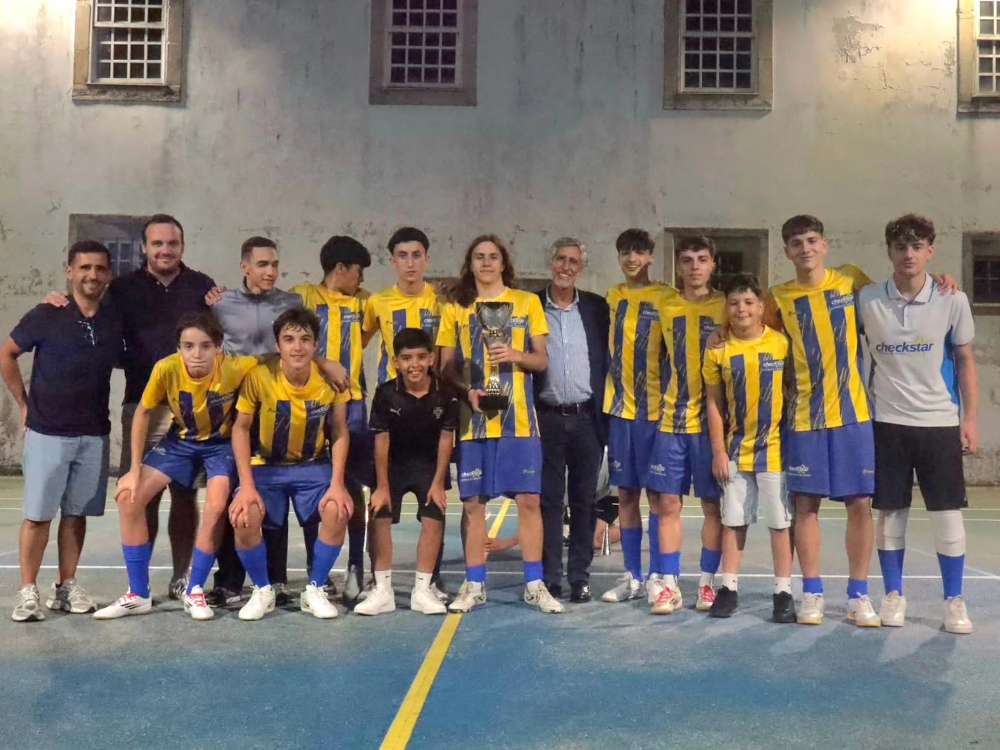 Leia mais sobre Presidente da Câmara marcou presença na final do Torneio São Miguel Cup