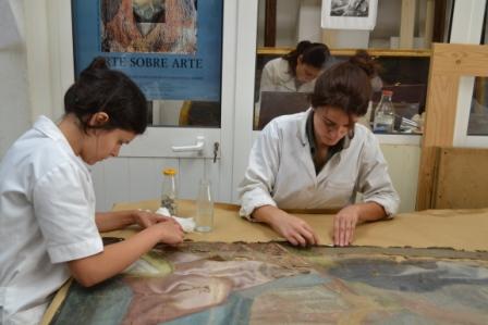 Leia mais sobre Pinturas do Mosteiro de S. Miguel de Refojos estão a ser restauradas