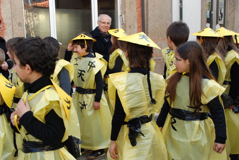 Leia mais sobre Corso carnavalesco juntou centenas de crianças e jovens