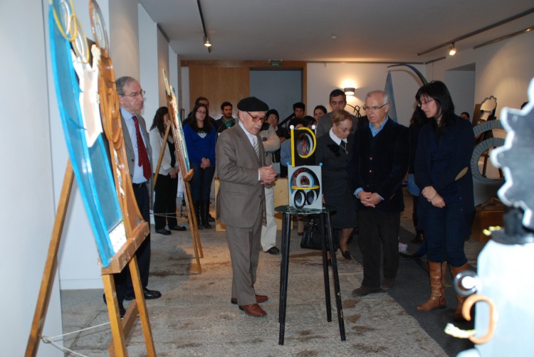 Leia mais sobre Joaquim Barreto inaugura exposição de esculturas em ferro na Casa da Cultura