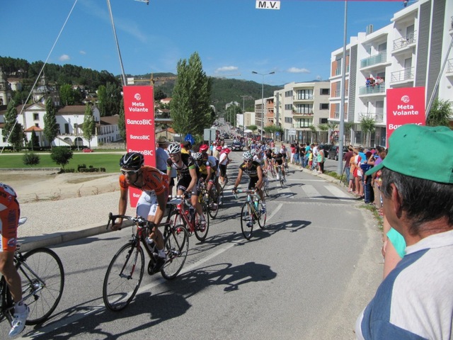 Leia mais sobre Cabeceirenses aplaudiram Volta a Portugal em Bicicleta