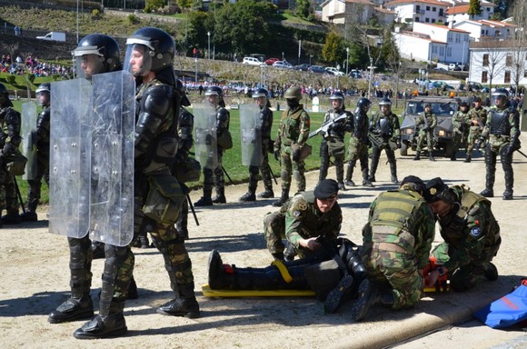 Leia mais sobre Joaquim Barreto é hoje condecorado  pelo Exército Português